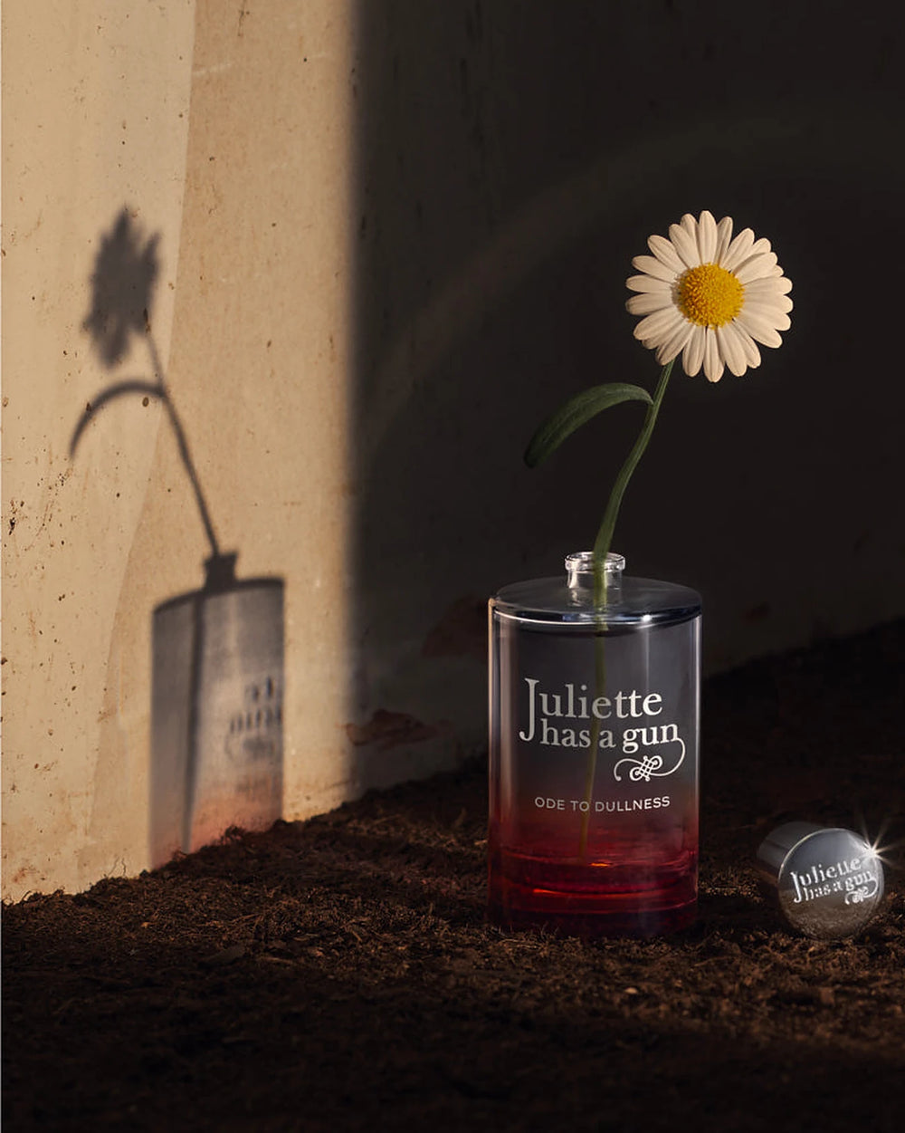 Juliette Has a Gun Ode to Dullness Eau de Parfum (100ml) – Bild 3