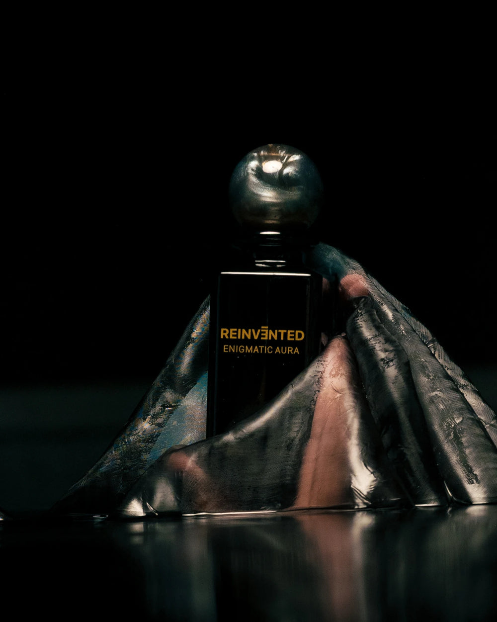 Reinvented Enigmatic Aura Extrait de Parfum (75ml) – Bild 5